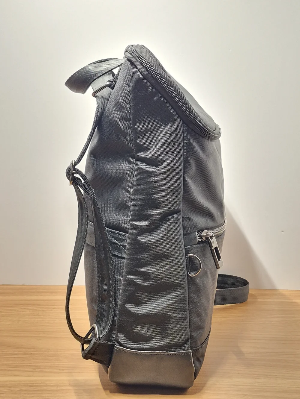 Solo Black Men's Backpack - Urban Commuter